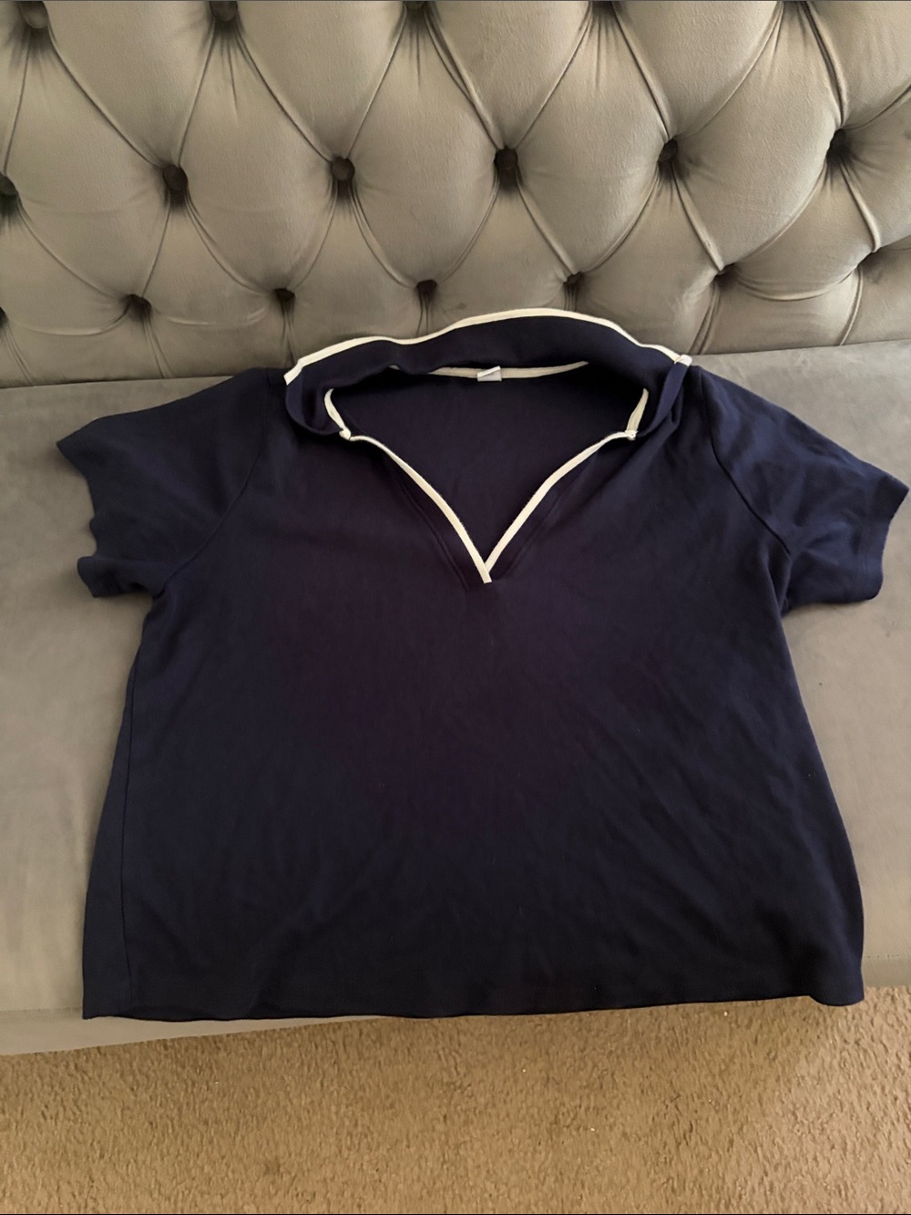 Old Navy Navy Short Sleeve V-Neck Tee with White Trim